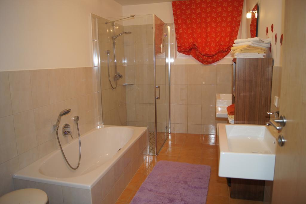 Appartement Felix คาพรูน ภายนอก รูปภาพ
