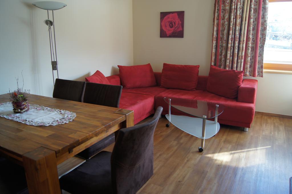 Appartement Felix คาพรูน ภายนอก รูปภาพ